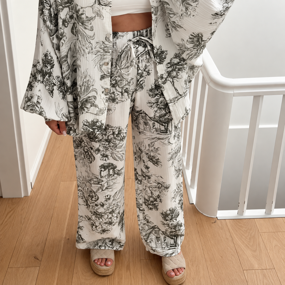 Laura - Conjunto estampado de camisa y pantalón