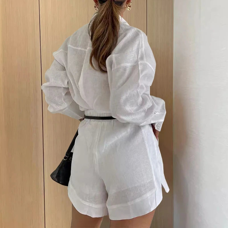 Sari – Conjunto Elegante de Chaqueta Larga y Short para Mujer