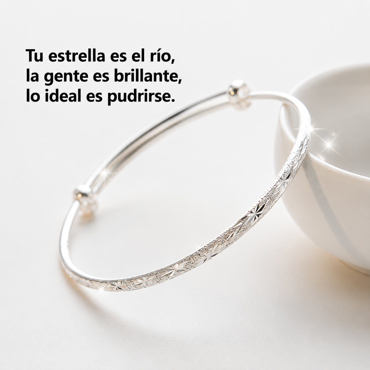 Victoria - Pulsera de Cobre Blanco con Estrellas ajustable